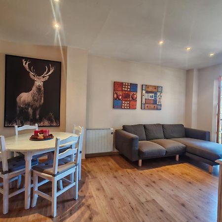 Apartamento Familiar Y Comodo Muntanyo 1 Pla de l'Ermita Esterno foto