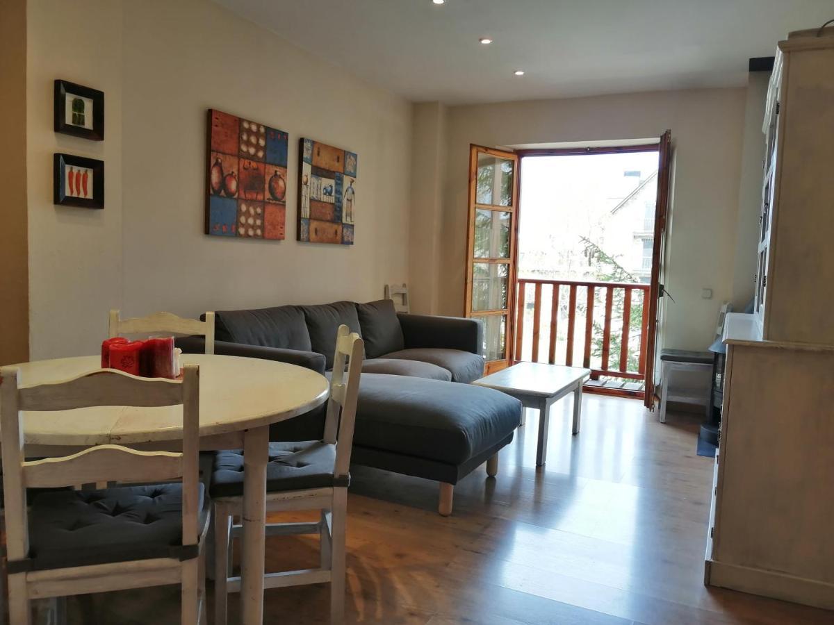 Apartamento Familiar Y Comodo Muntanyo 1 Pla de l'Ermita Esterno foto