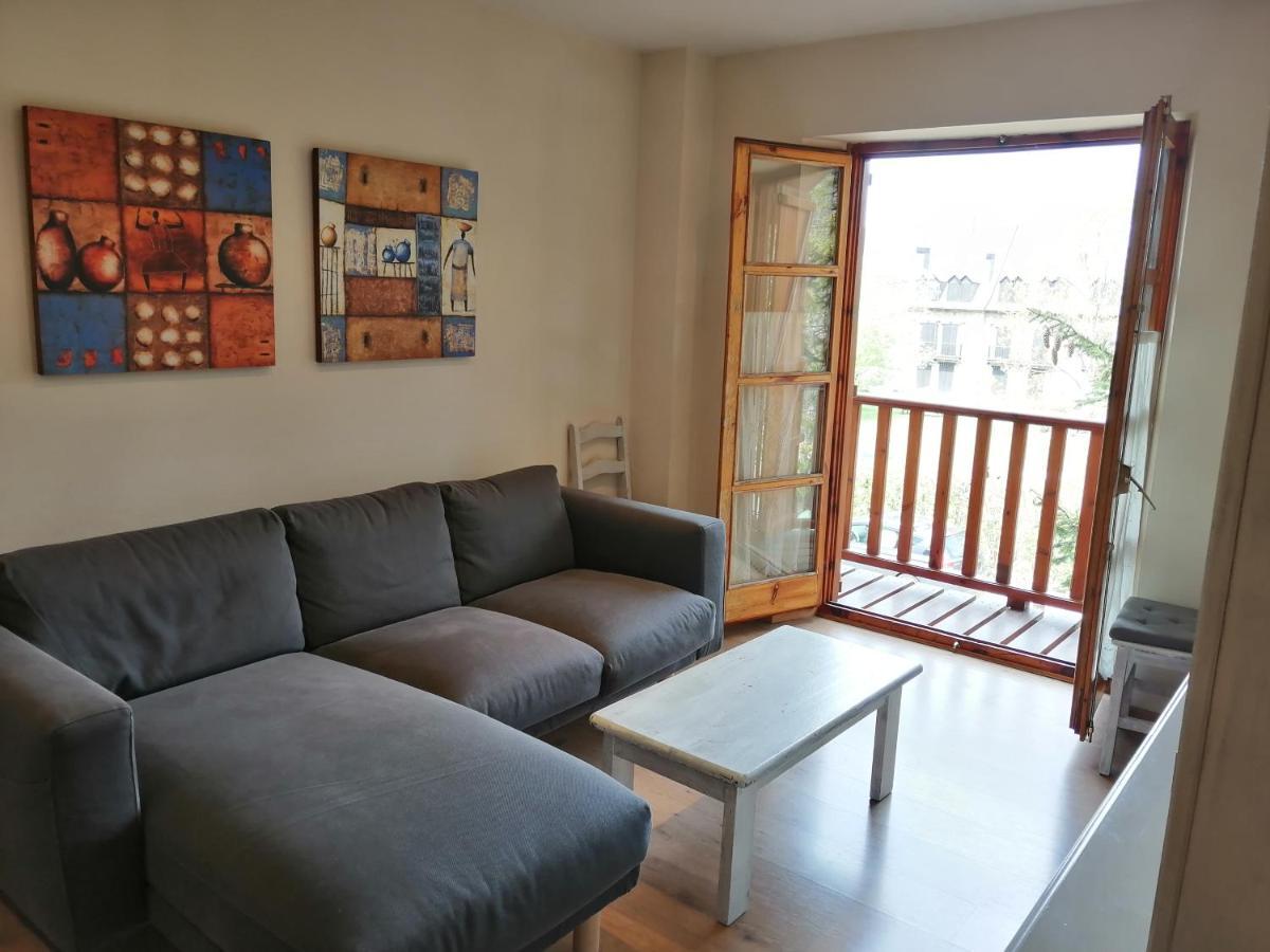 Apartamento Familiar Y Comodo Muntanyo 1 Pla de l'Ermita Esterno foto