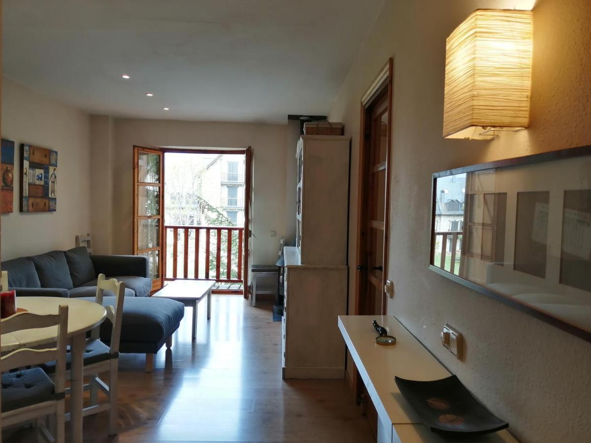 Apartamento Familiar Y Comodo Muntanyo 1 Pla de l'Ermita Esterno foto